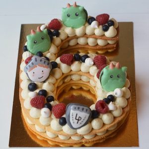 Number Cake Vanille - Thème Chevaliers et dragons